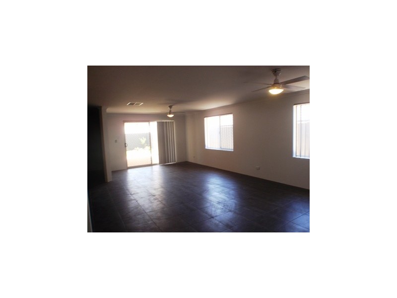 28 Marden Grove, Aveley WA 6069