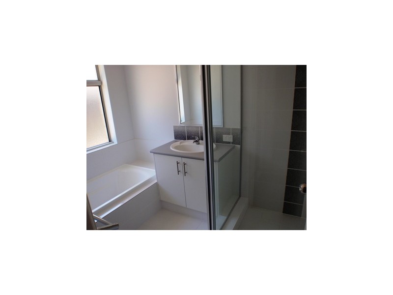28 Marden Grove, Aveley WA 6069