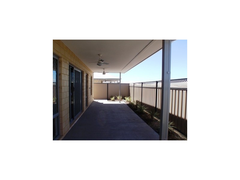 4 Tranquility Crescent, Aveley WA 6069