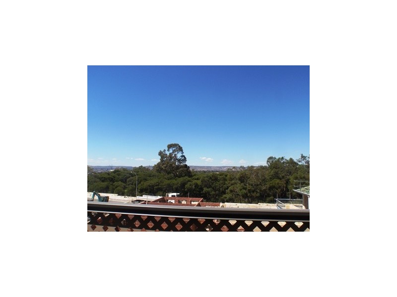 4 Tranquility Crescent, Aveley WA 6069
