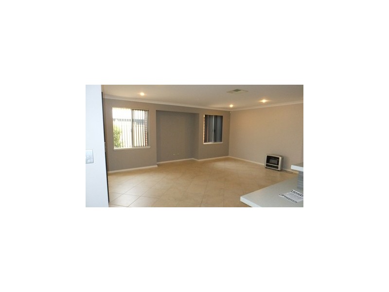 9 Karralea Way, Pearsall WA 6065