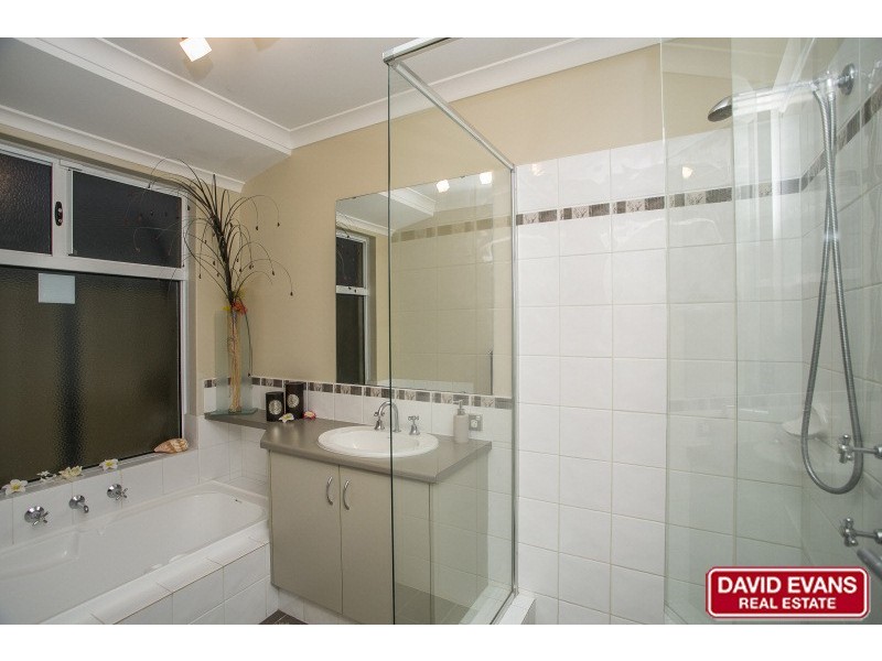 18 Scarfo Approach, Tapping WA 6065