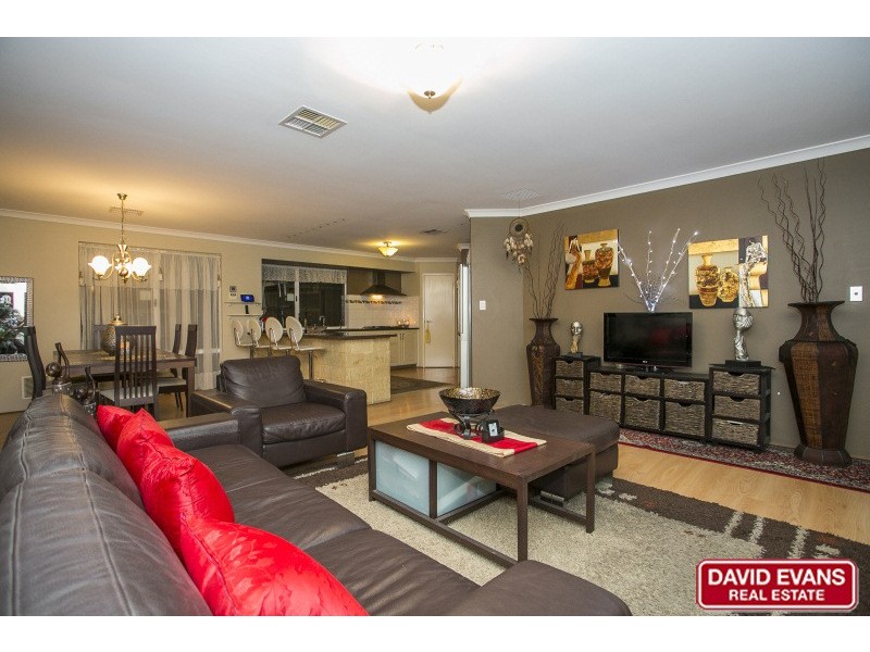 18 Scarfo Approach, Tapping WA 6065