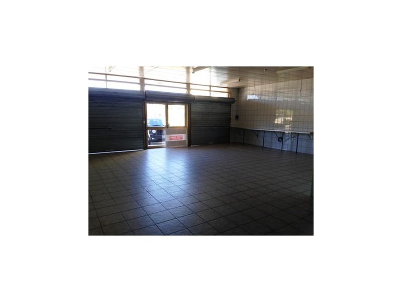 2/9 Robinson, Rockingham WA 6168