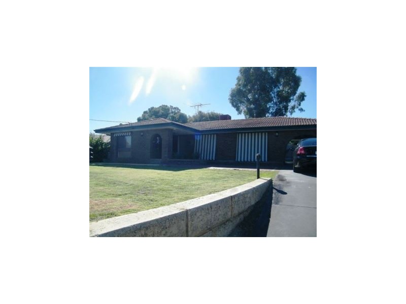15 Topeka Place, Wanneroo WA 6065