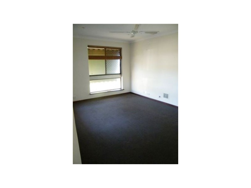 15 Topeka Place, Wanneroo WA 6065