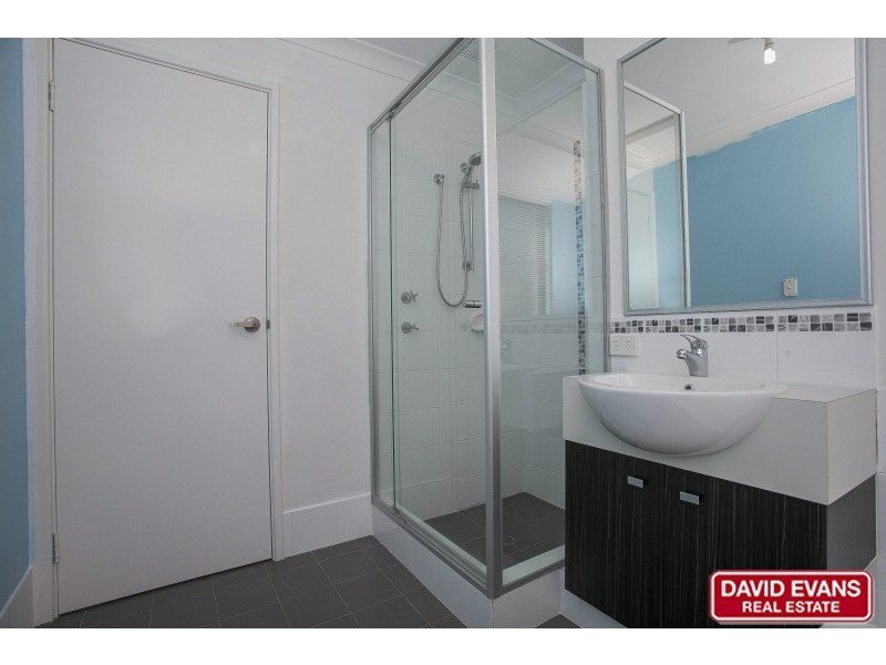 23 Cabernet Loop, Pearsall WA 6065