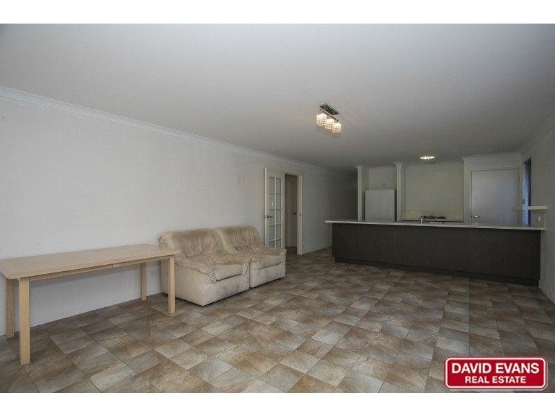 23 Cabernet Loop, Pearsall WA 6065