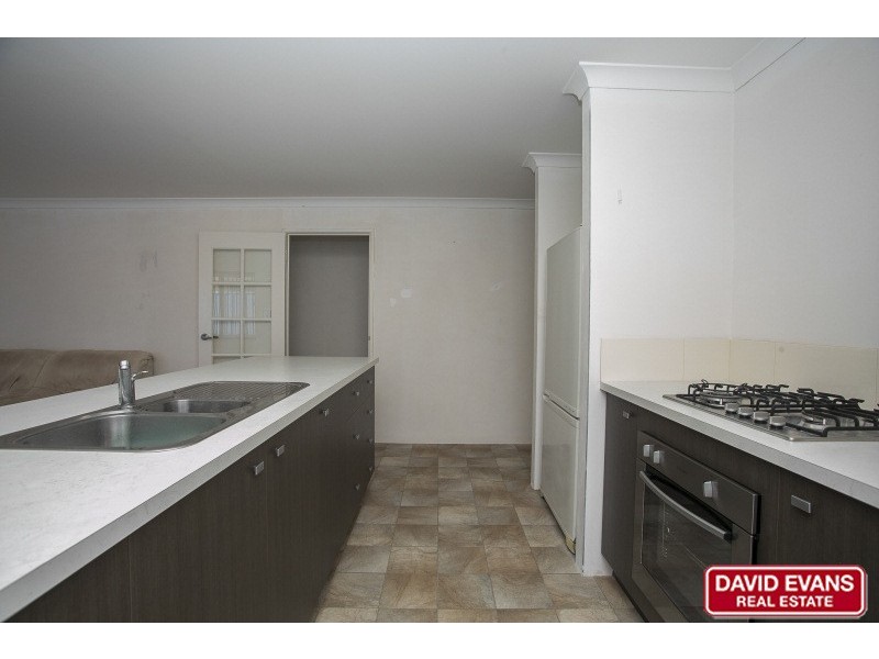 23 Cabernet Loop, Pearsall WA 6065