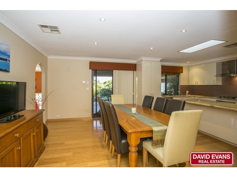 4 Clay Place, Padbury WA 6025