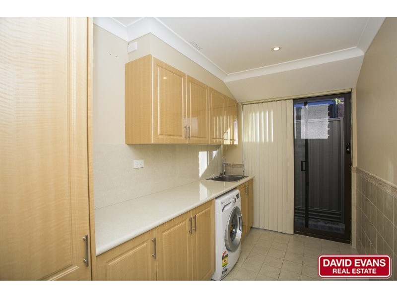 4 Clay Place, Padbury WA 6025