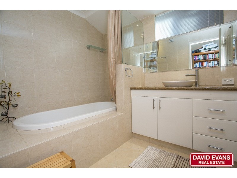 4 Clay Place, Padbury WA 6025