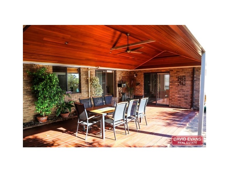 4 Clay Place, Padbury WA 6025