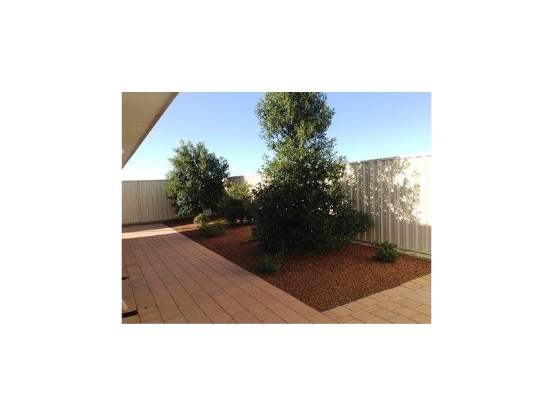 8 Clairault Rise, Pearsall WA 6065