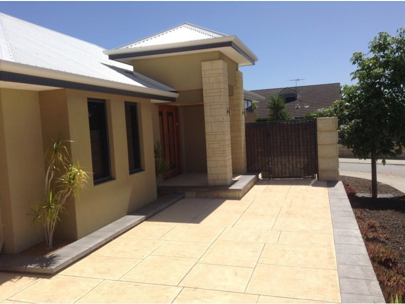 17 Chalkwell Bend, Landsdale WA 6065