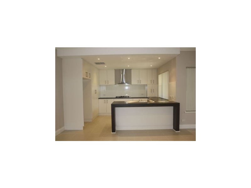 17 Chalkwell Bend, Landsdale WA 6065