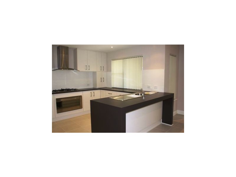 17 Chalkwell Bend, Landsdale WA 6065