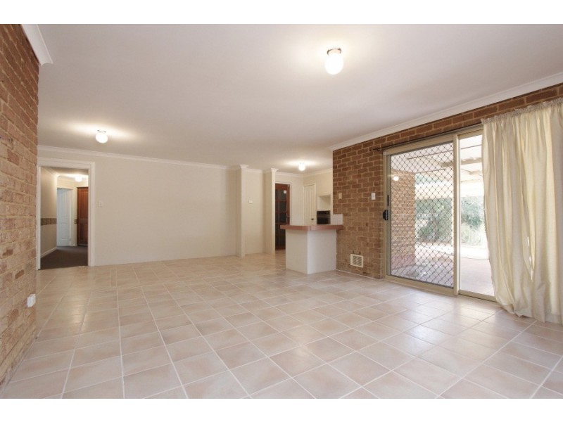 6 Aqua Court, Banksia Grove WA 6031