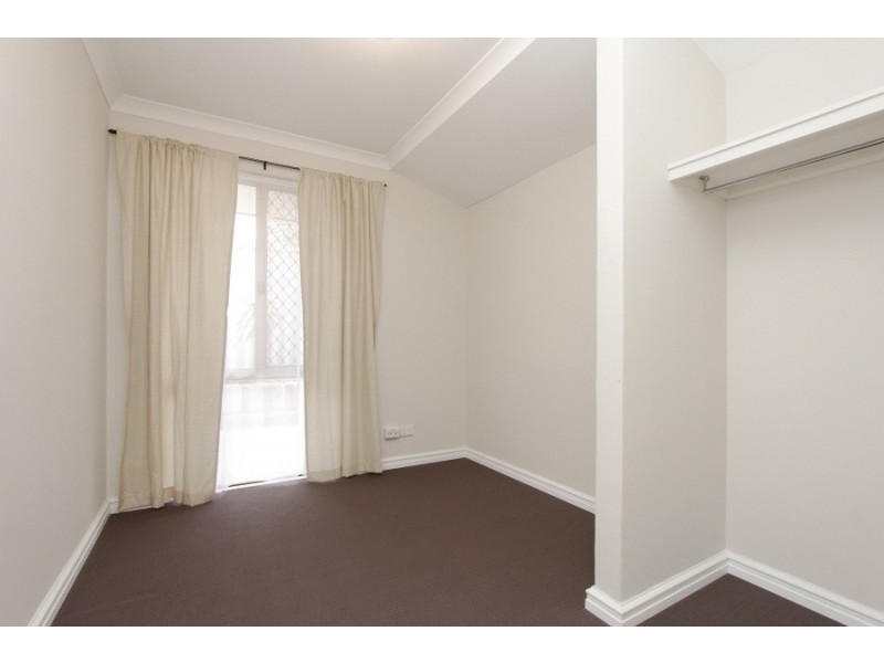 6 Aqua Court, Banksia Grove WA 6031