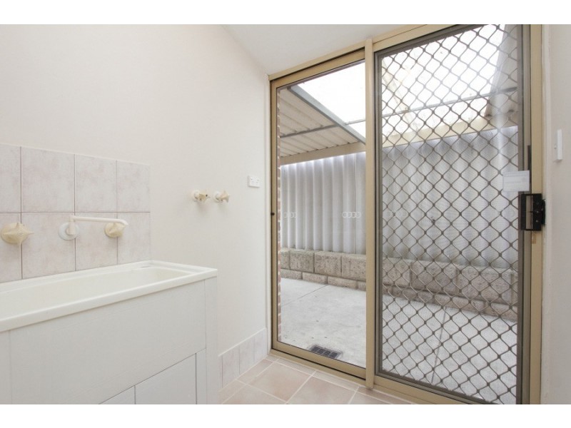 6 Aqua Court, Banksia Grove WA 6031