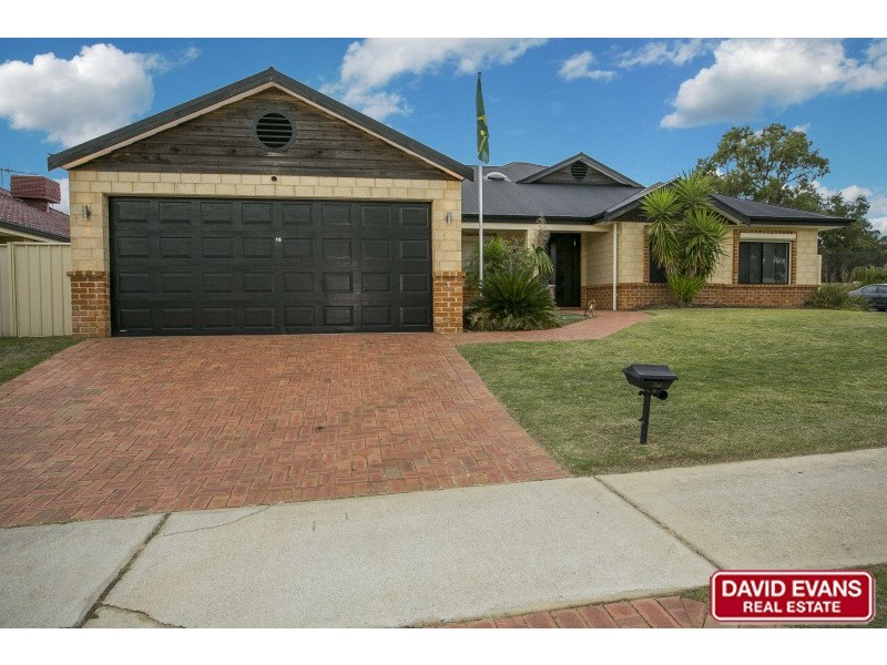15 Lucca Entrance, Pearsall WA 6065