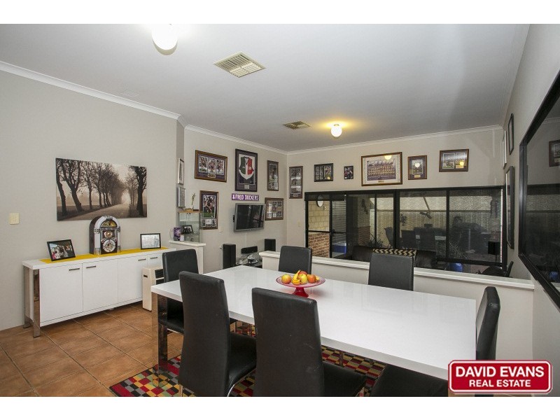 15 Lucca Entrance, Pearsall WA 6065