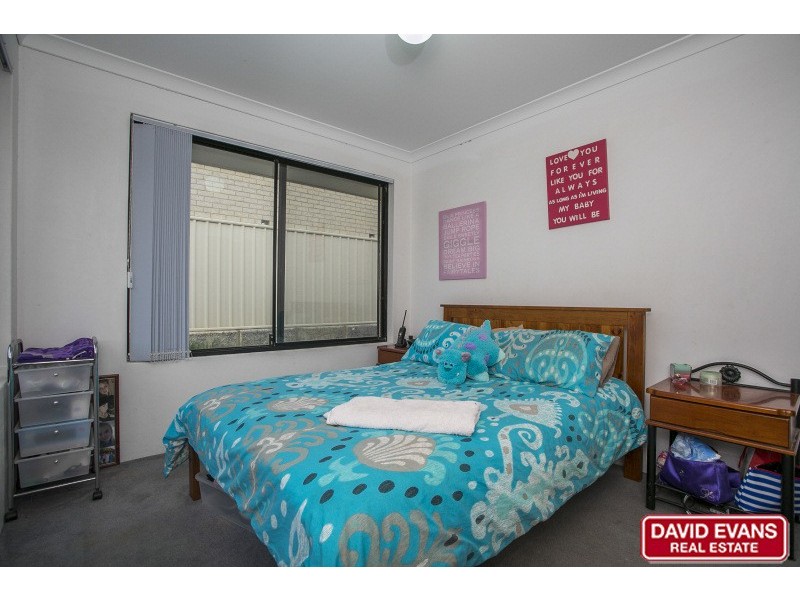 15 Lucca Entrance, Pearsall WA 6065