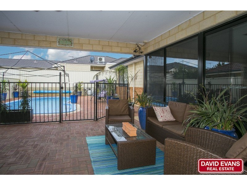 15 Lucca Entrance, Pearsall WA 6065