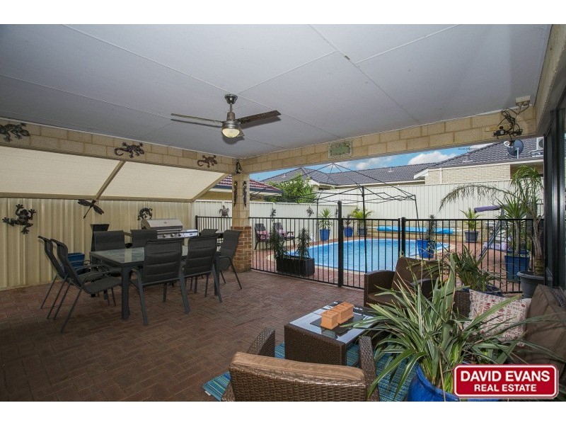 15 Lucca Entrance, Pearsall WA 6065