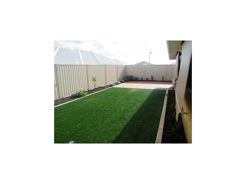 15 Rhoeo Outlook, Sinagra WA 6065