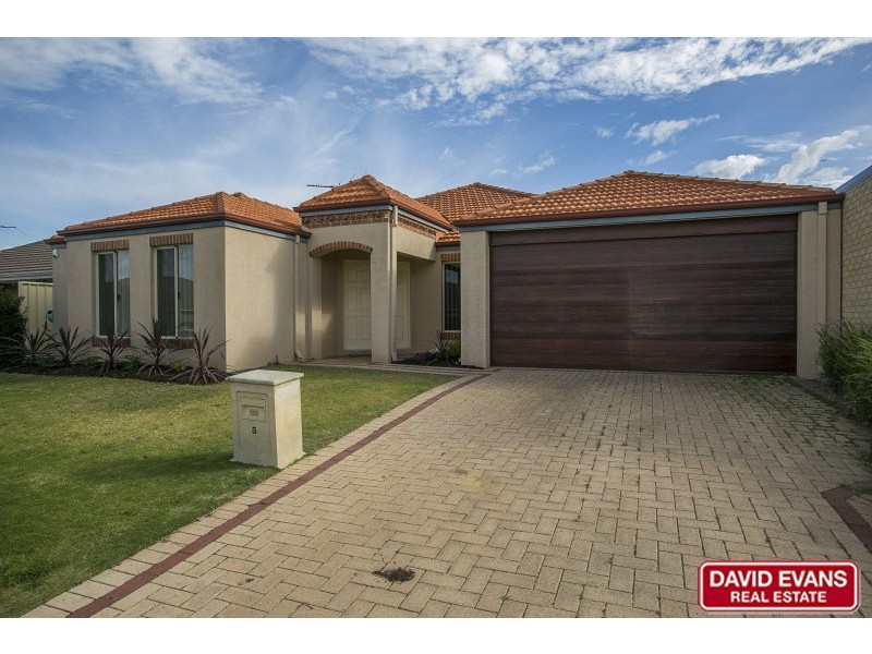5 Rivonia Brace, Madeley WA 6065