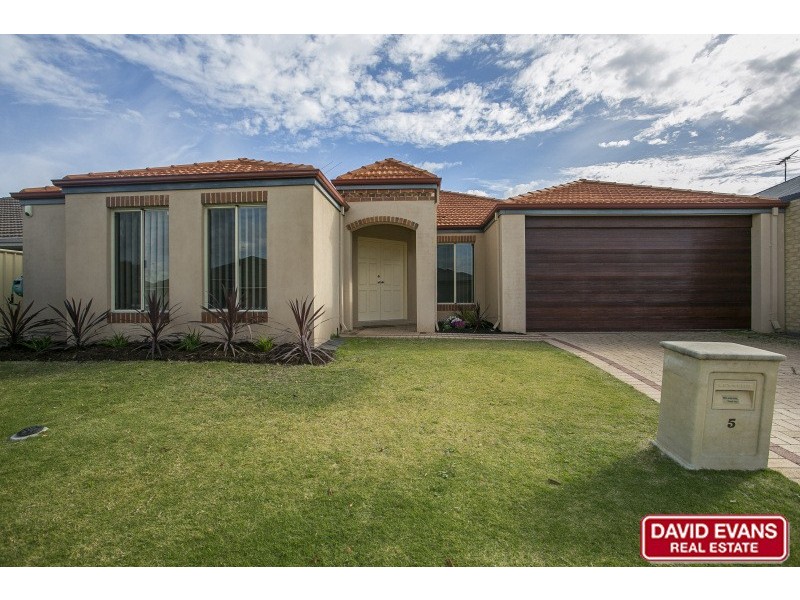 5 Rivonia Brace, Madeley WA 6065