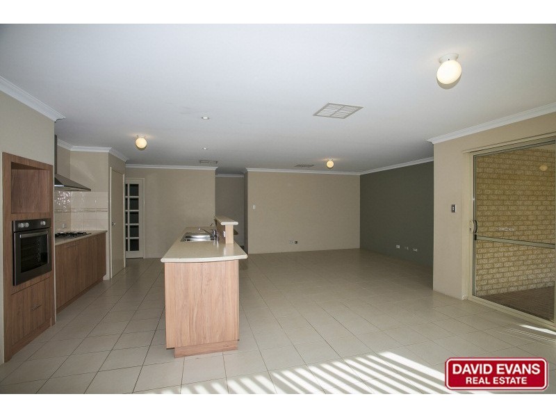 5 Rivonia Brace, Madeley WA 6065