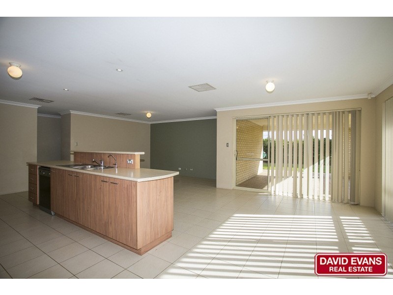 5 Rivonia Brace, Madeley WA 6065