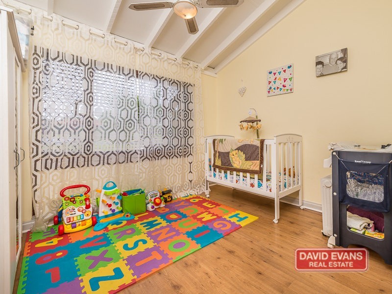 8 Dara Court, Wanneroo WA 6065