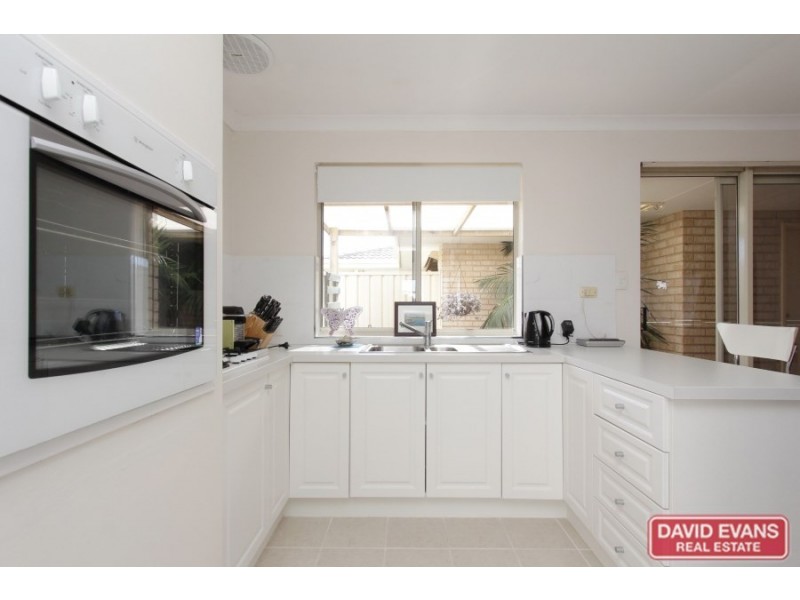 7/171 Goollelal Drive, Kingsley WA 6026