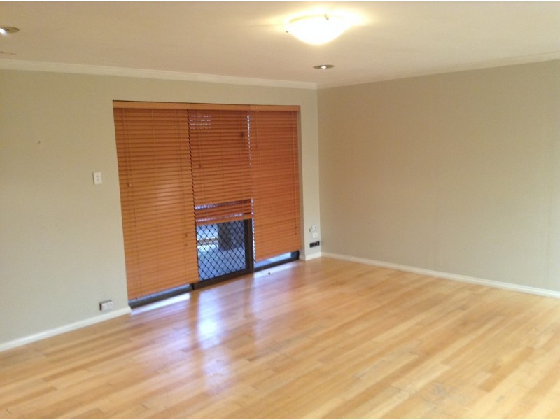 15 Hillside Close, Edgewater WA 6027