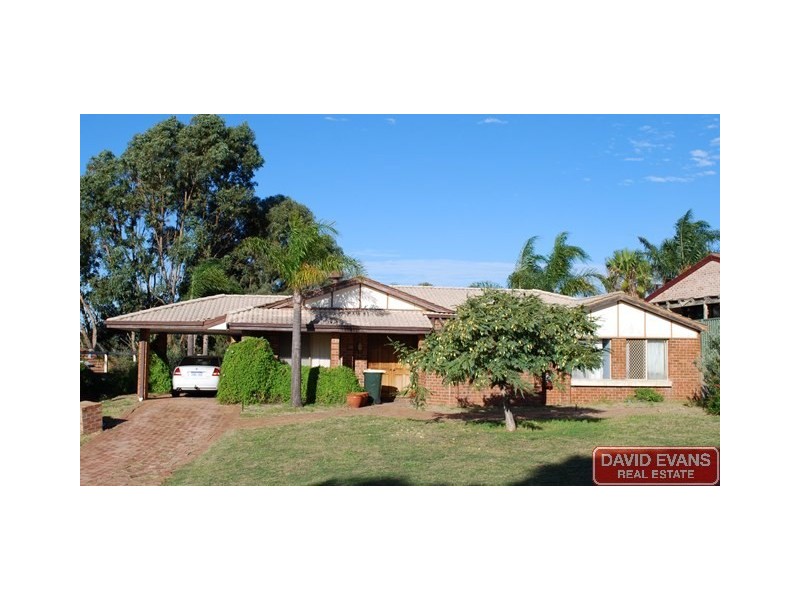 3 Woodlupine Rise, Woodvale WA 6026