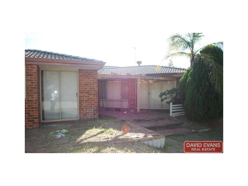 3 Woodlupine Rise, Woodvale WA 6026