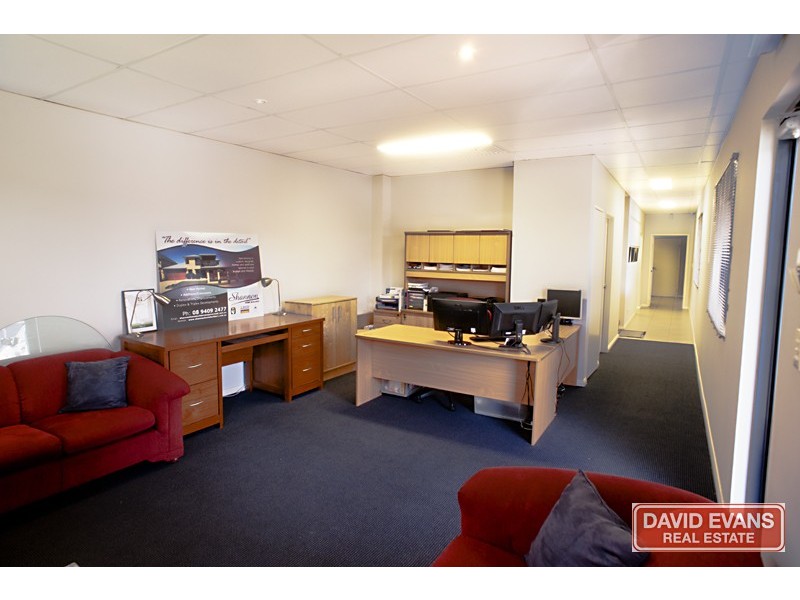 1/6 Bombardier Road, Wangara WA 6065