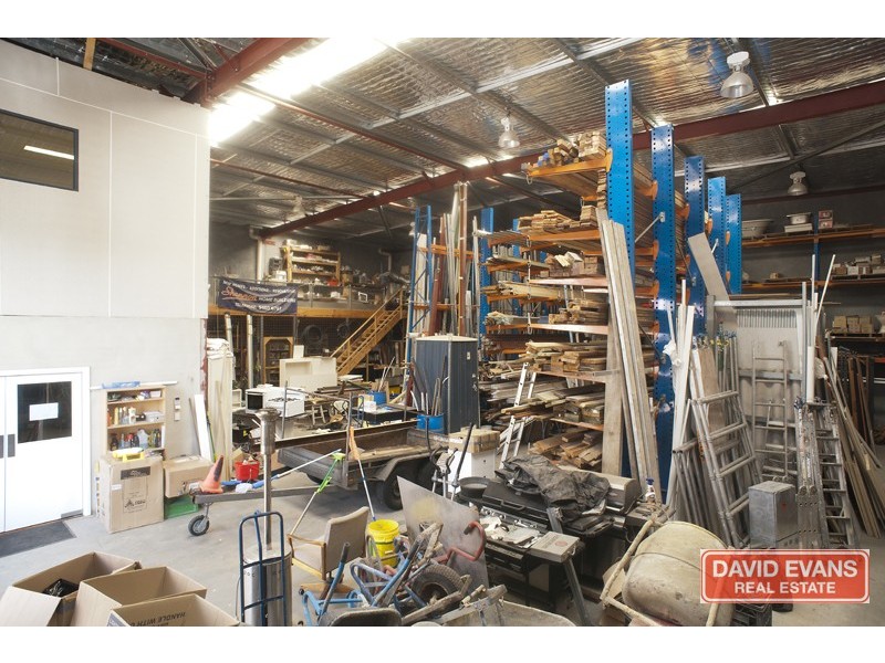 1/6 Bombardier Road, Wangara WA 6065