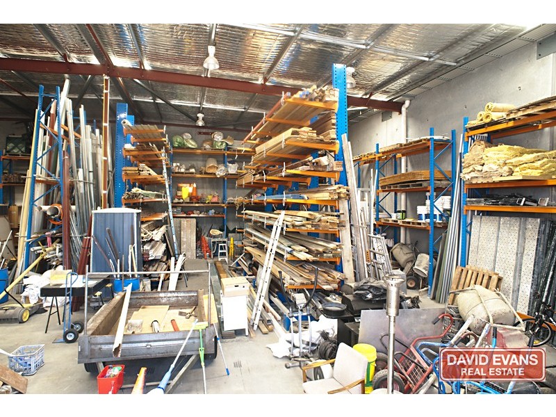 1/6 Bombardier Road, Wangara WA 6065