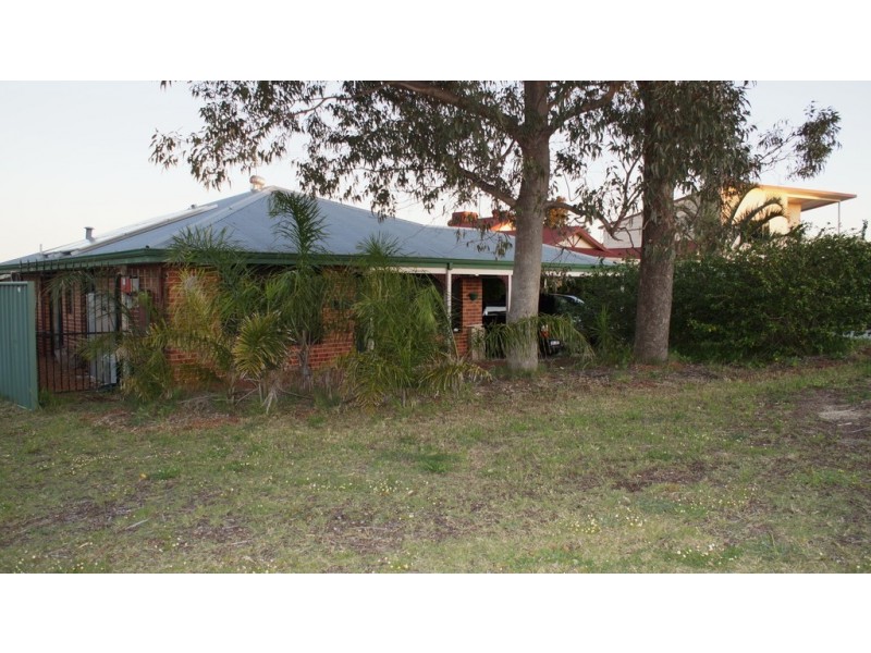 1 Shelter Cove, Banksia Grove WA 6031