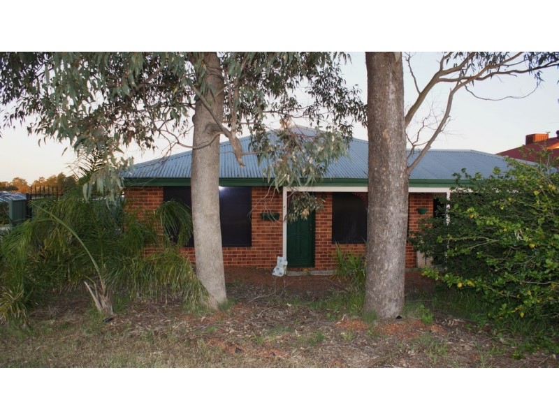 1 Shelter Cove, Banksia Grove WA 6031