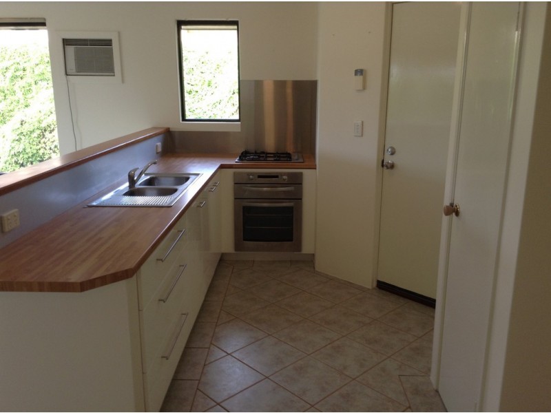 1 Shelter Cove, Banksia Grove WA 6031