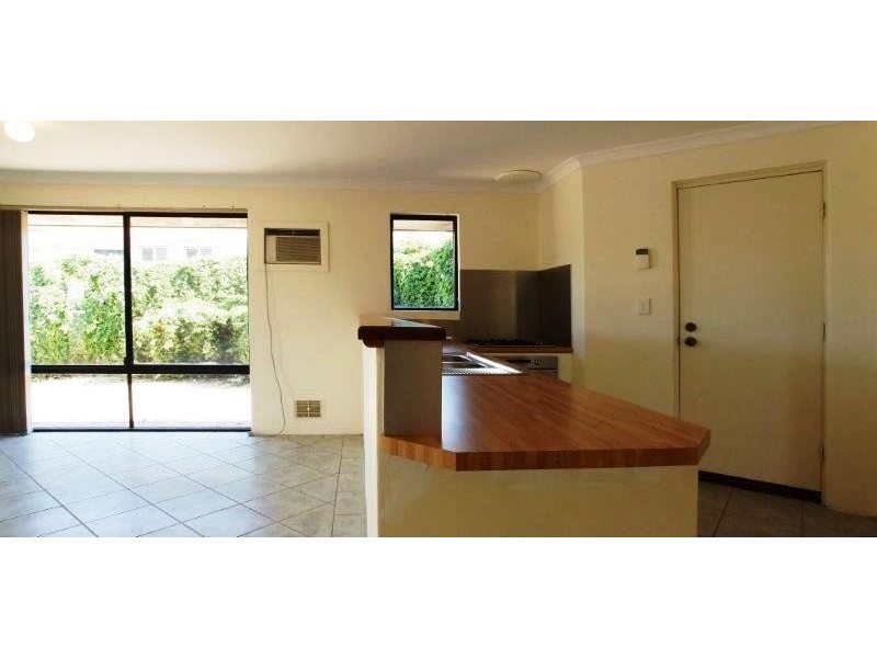 1 Shelter Cove, Banksia Grove WA 6031