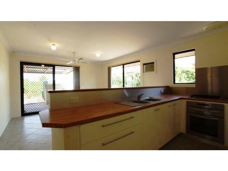 1 Shelter Cove, Banksia Grove WA 6031