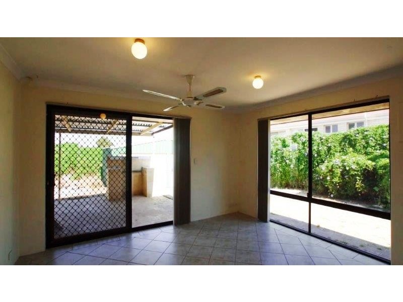 1 Shelter Cove, Banksia Grove WA 6031