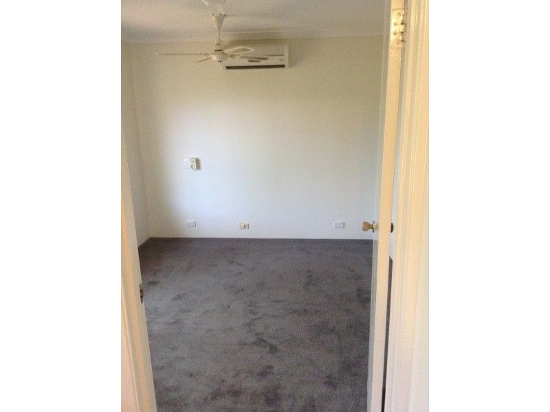 1 Shelter Cove, Banksia Grove WA 6031