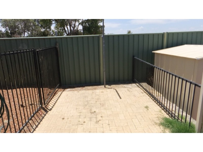 1 Shelter Cove, Banksia Grove WA 6031